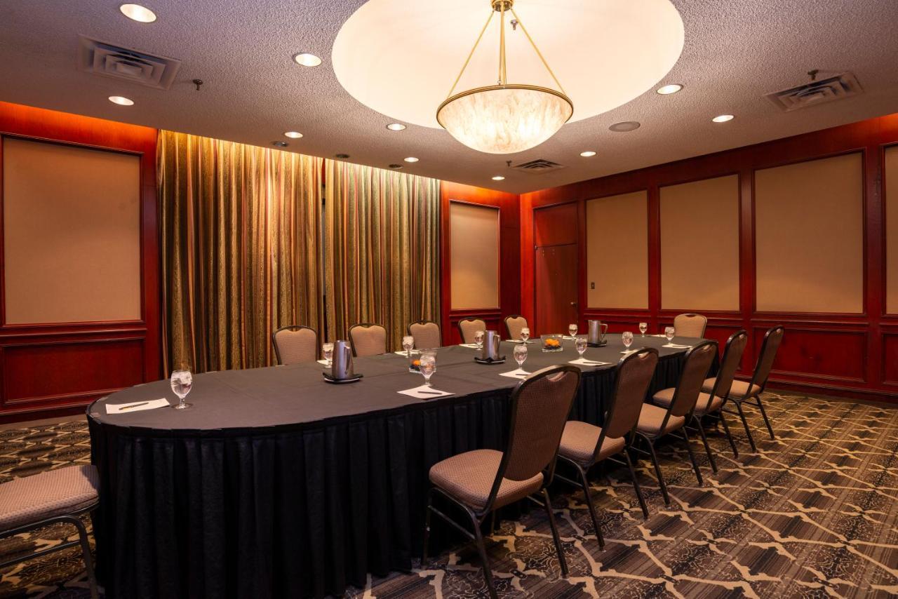 Sandman Signature Edmonton Downtown Hotel Esterno foto