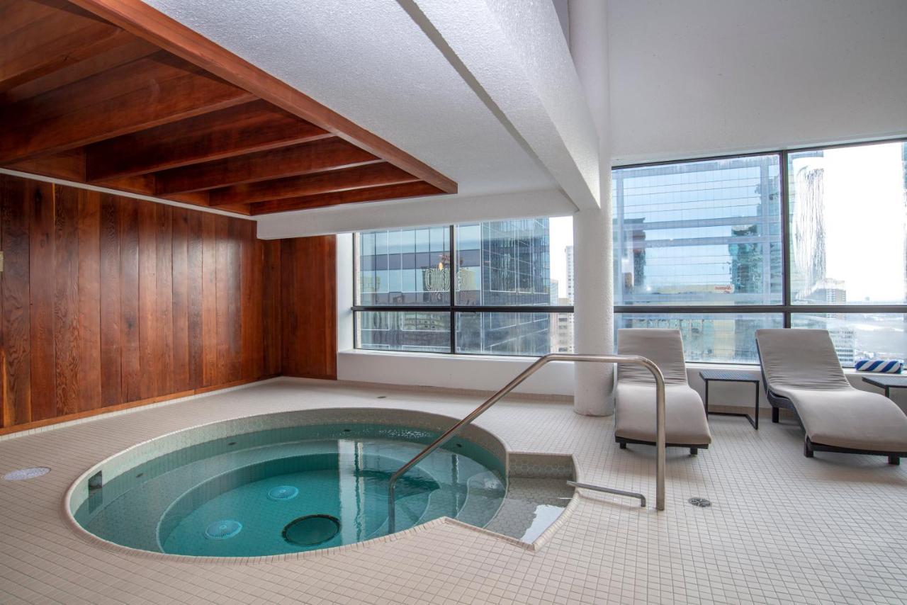 Sandman Signature Edmonton Downtown Hotel Esterno foto
