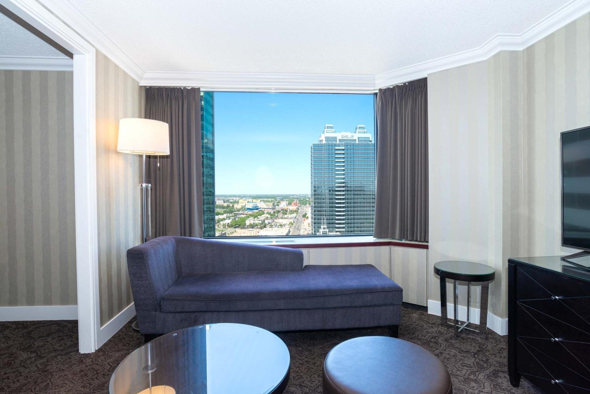 Sandman Signature Edmonton Downtown Hotel Esterno foto