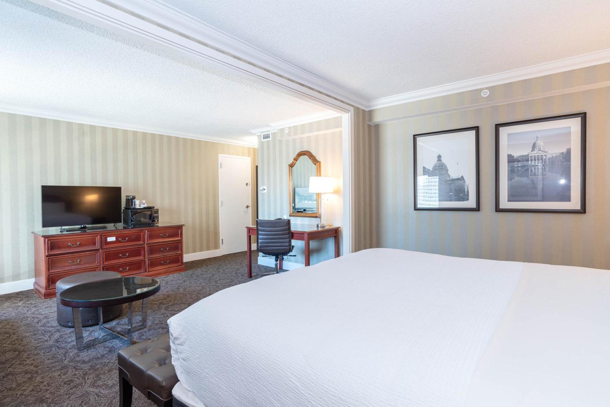 Sandman Signature Edmonton Downtown Hotel Esterno foto