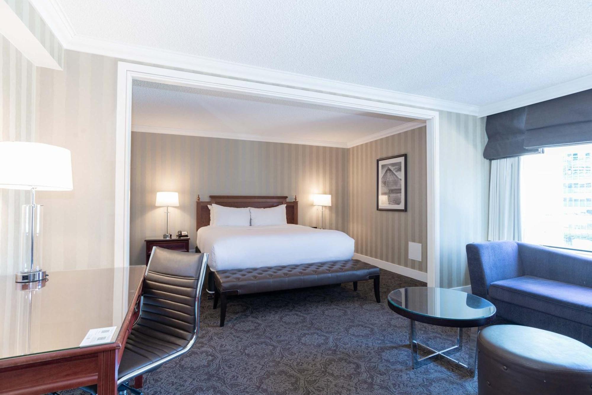 Sandman Signature Edmonton Downtown Hotel Esterno foto