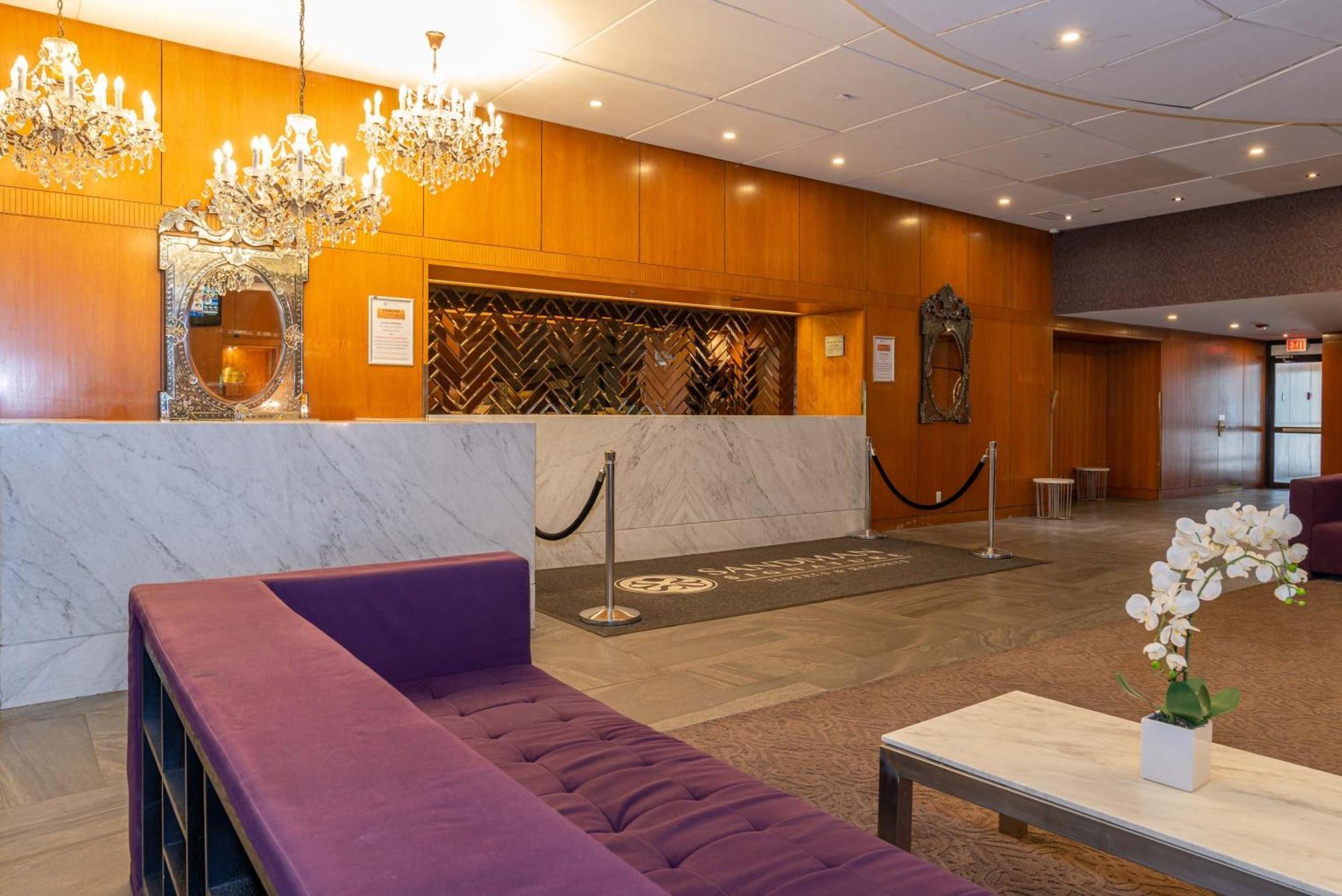 Sandman Signature Edmonton Downtown Hotel Esterno foto